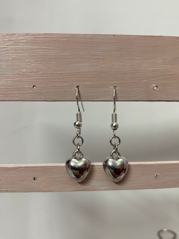 mini silver heart earrings Taaz Studio